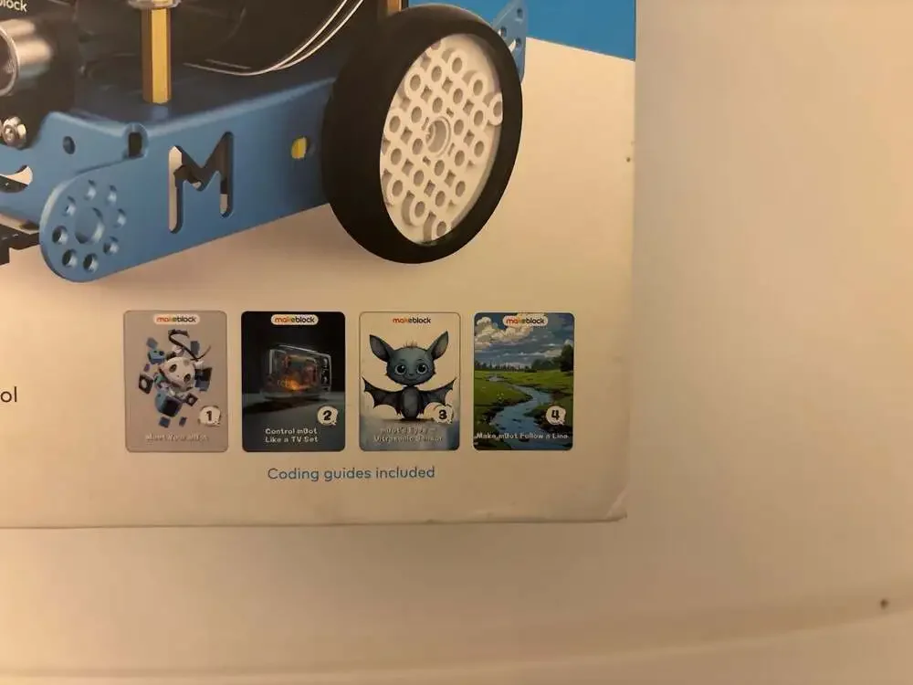 Makeblock mBot V1.2 Bluetooth Educational Robot Coding Kit - Blue - Picture 6 of 8